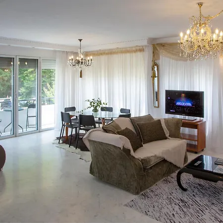 White Mansion Кавала
