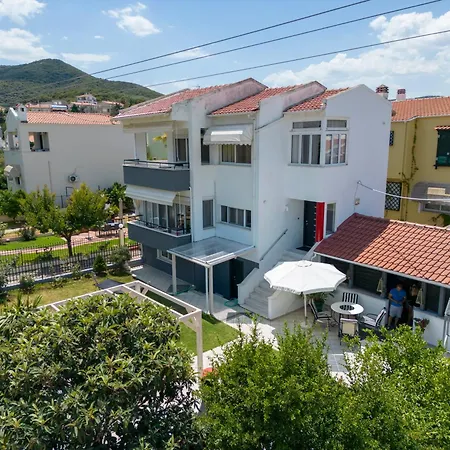 White Mansion *